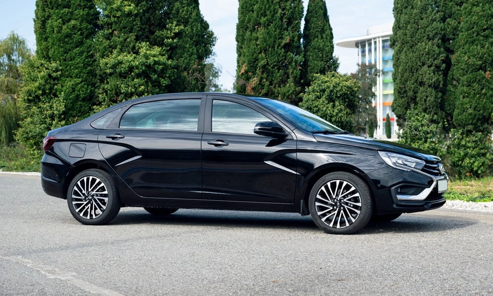 Lada Aura - фото №8